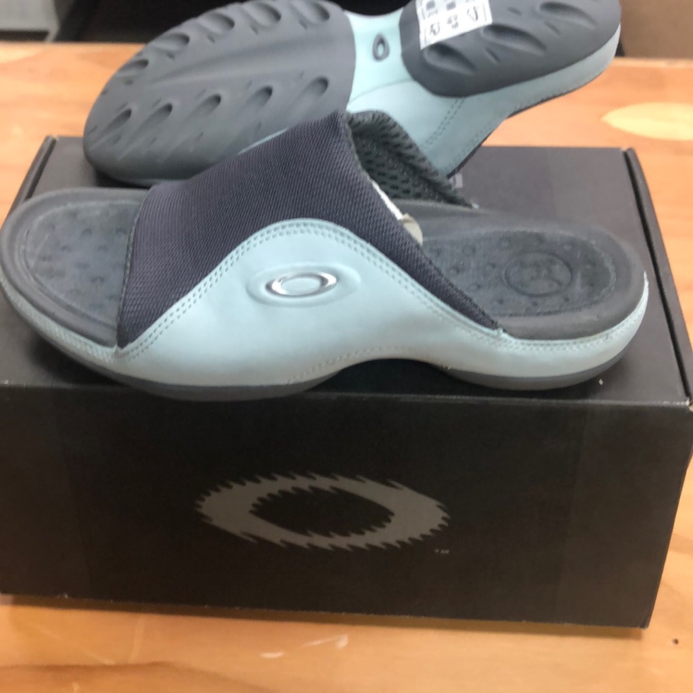 Vintage Oakley Box CrAter New wit tag!